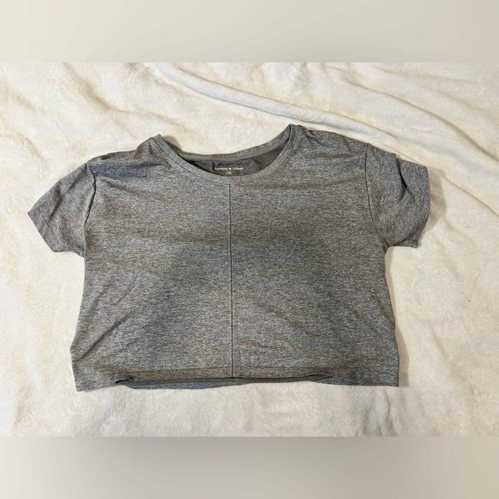 Grey cropped shirt